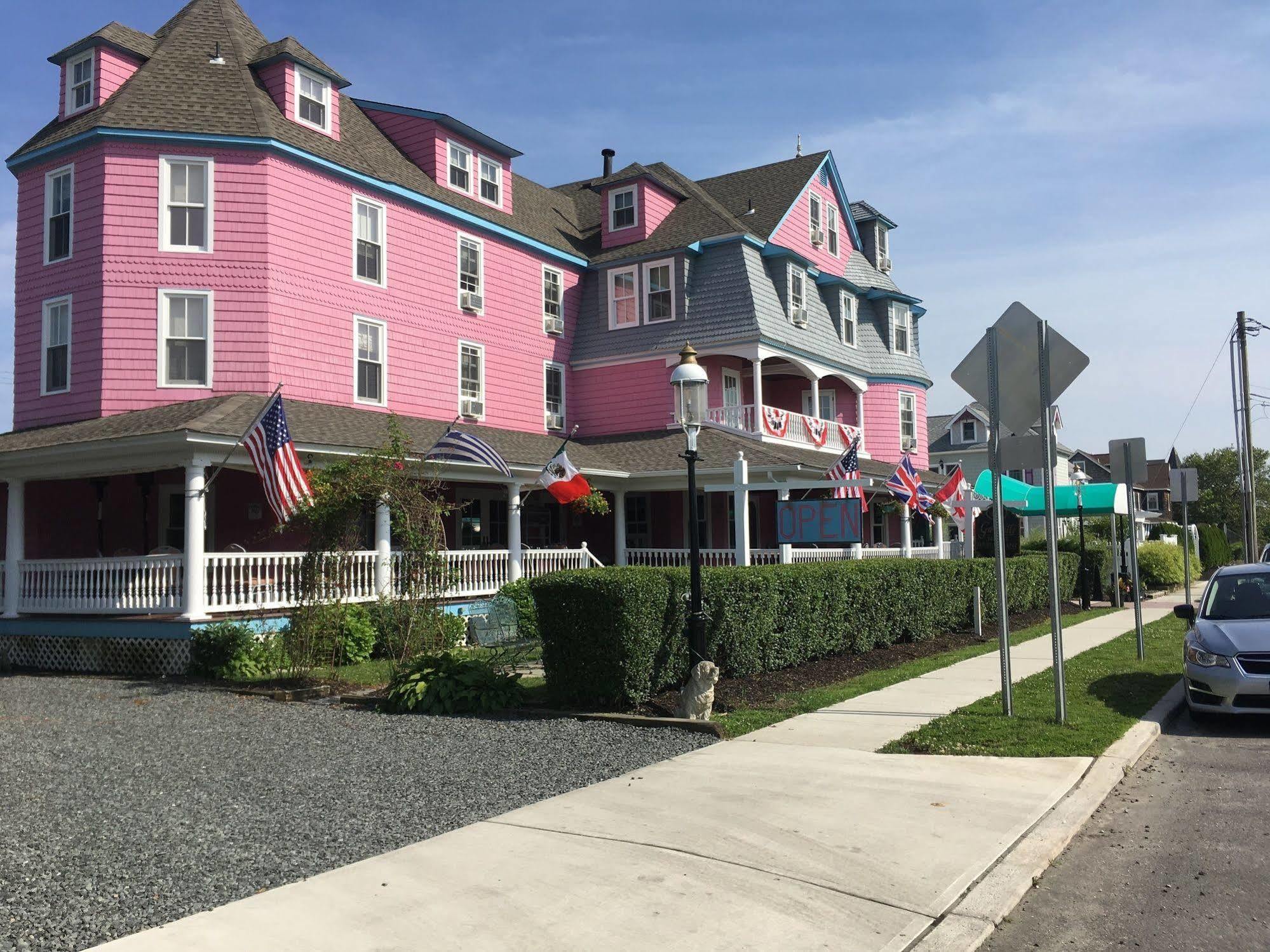 Inn The Grenville And Restaurant