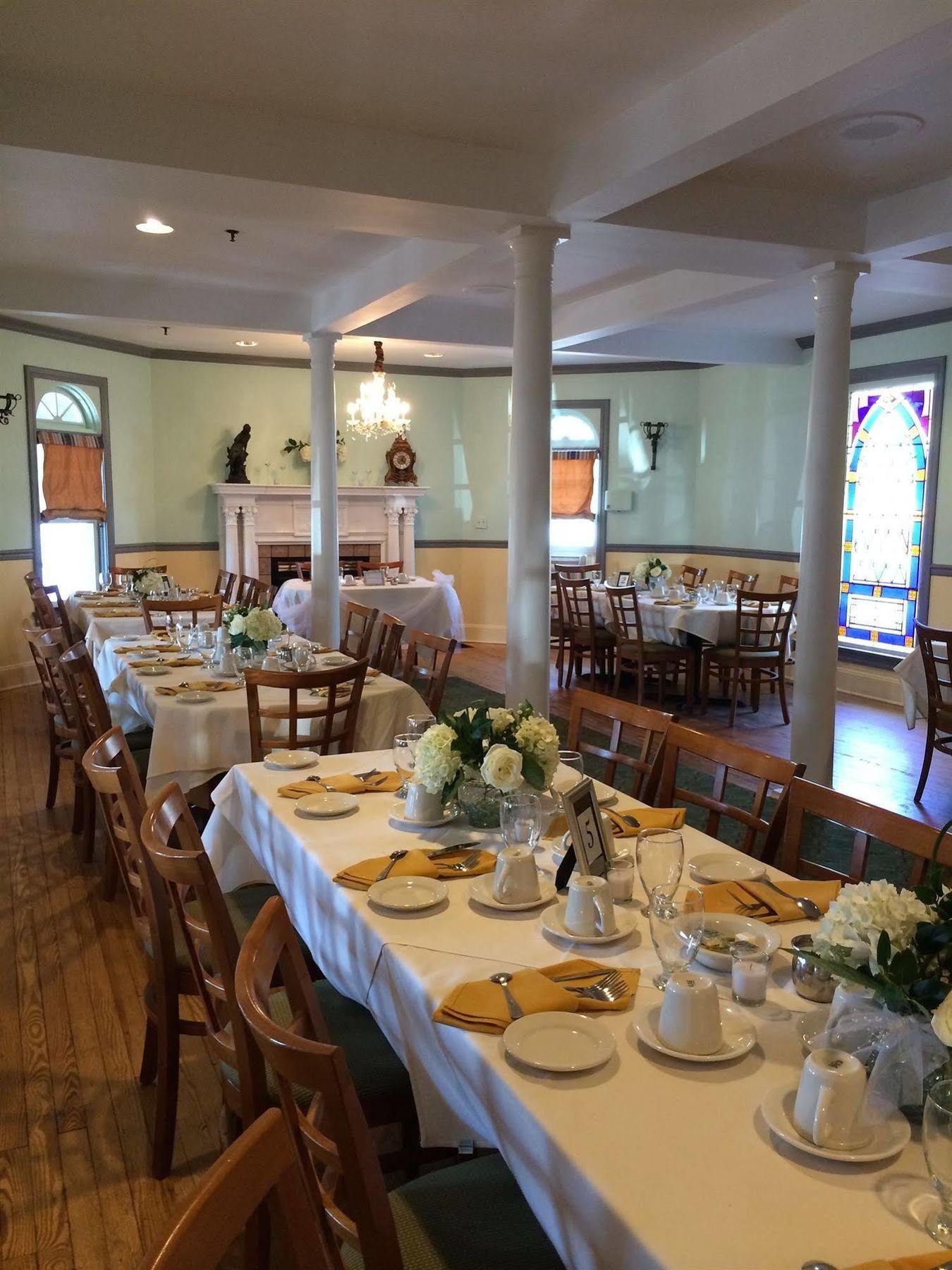Inn The Grenville And Restaurant