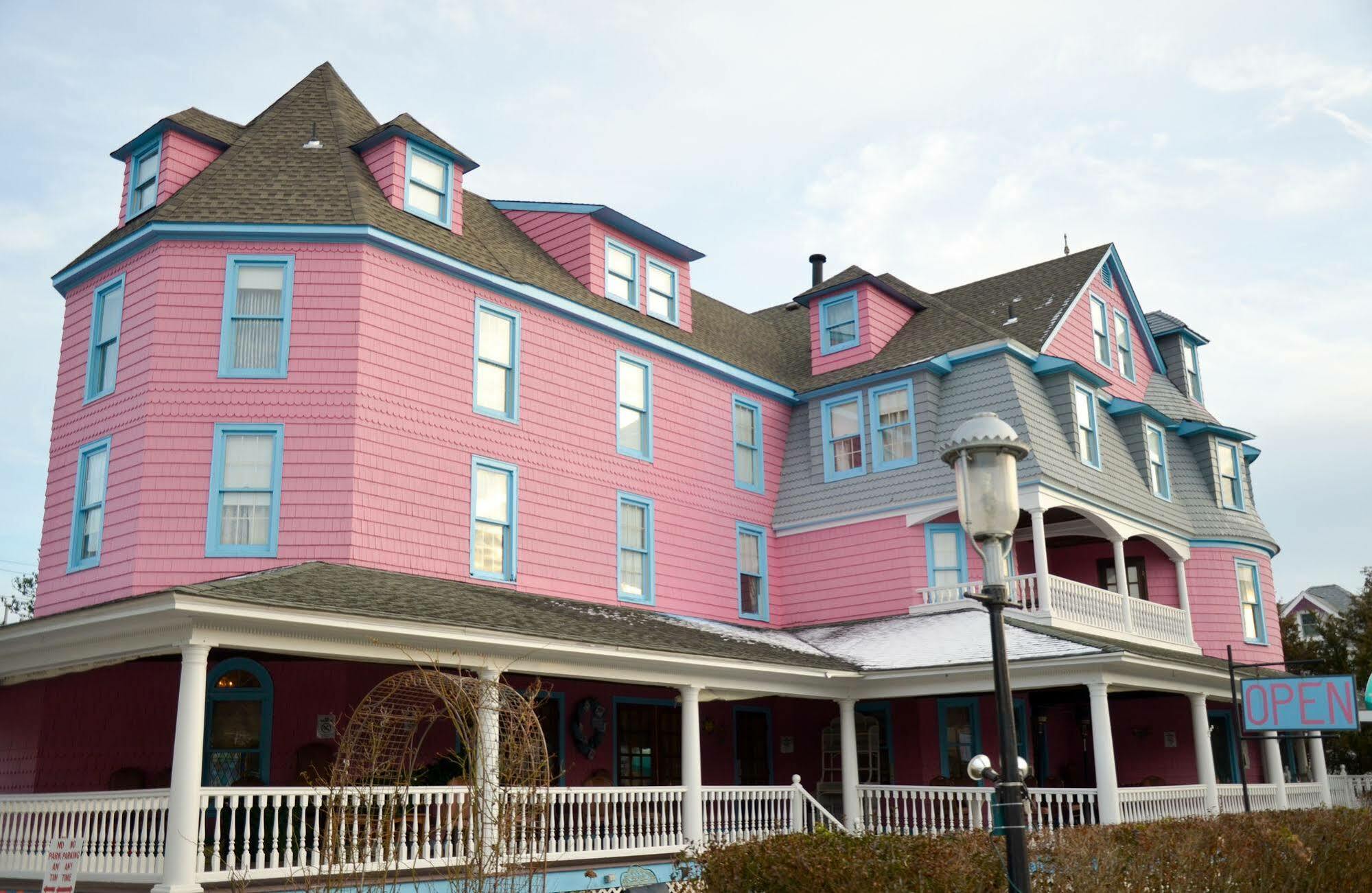Inn The Grenville And Restaurant 2*